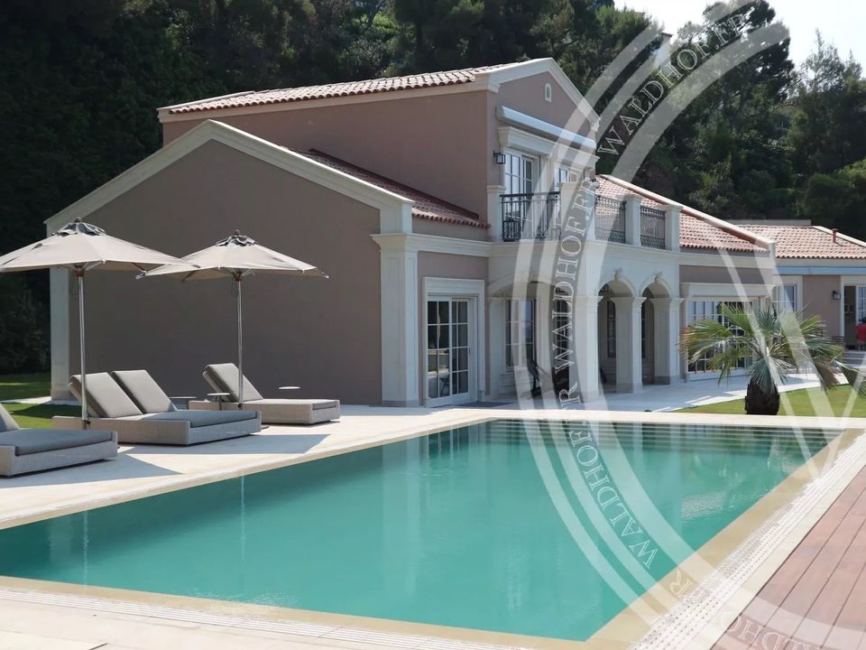 Villa i Roquebrune-Cap-Martin, Alpes-Maritimes - foto 1