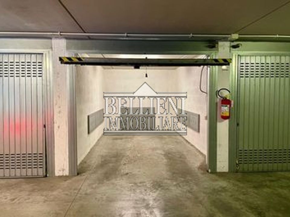 Garage i Vicenza, Vicenza - foto 1
