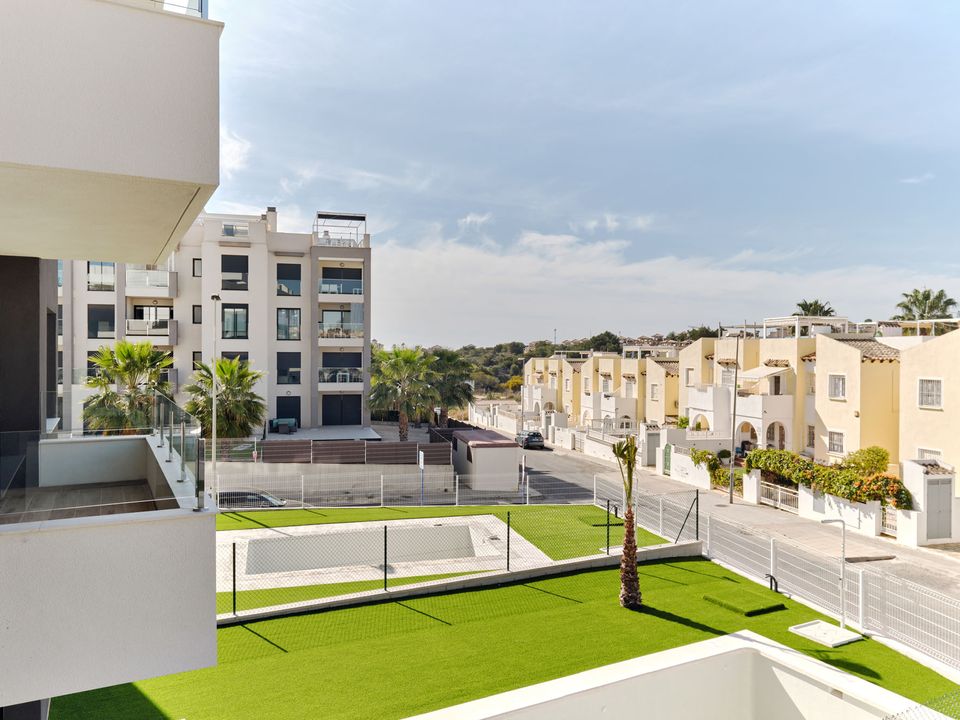 Apartment in Orihuela Costa, Alicante - photo 3