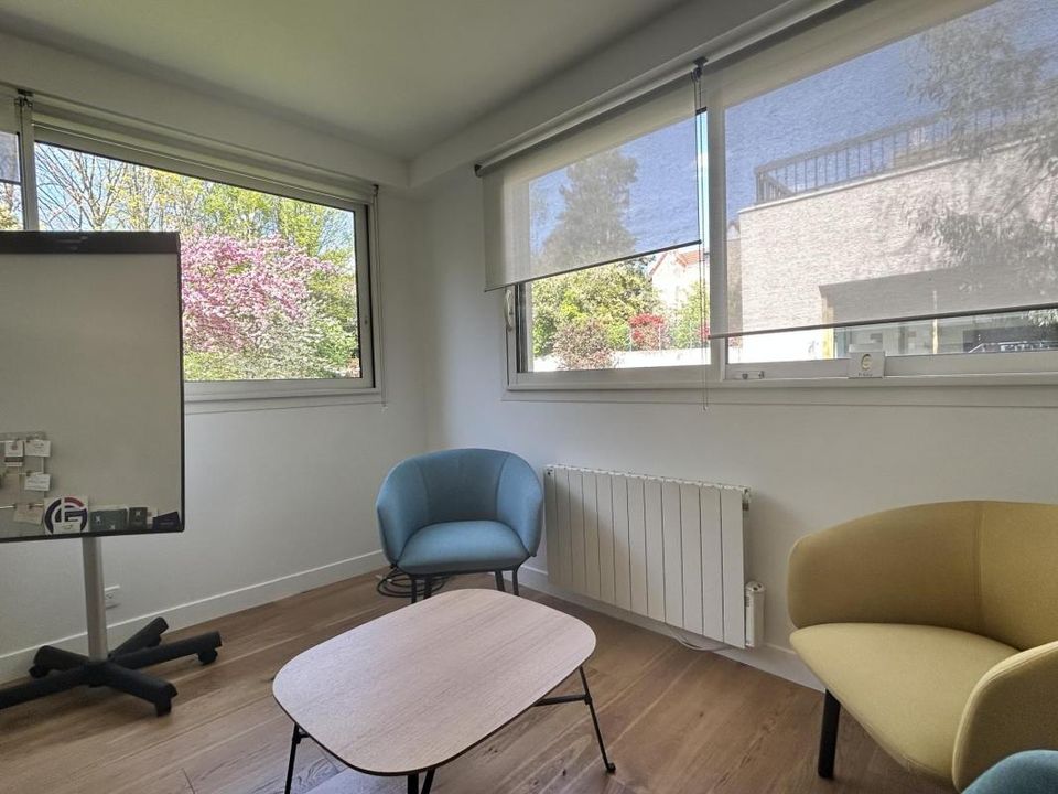 Commercial property in Garches, Hauts-de-Seine - photo 4