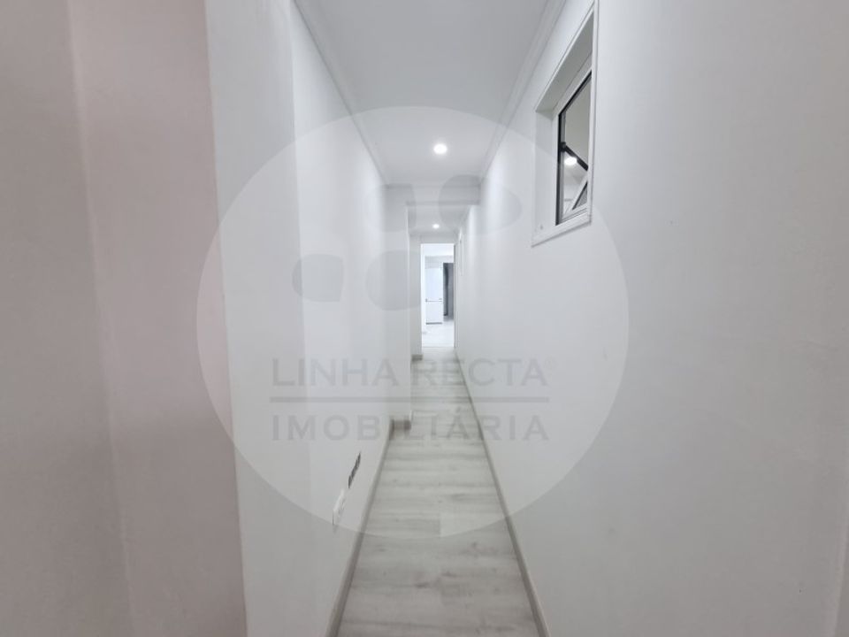 Erhvervsejendom i Corroios, Setubal - foto 4
