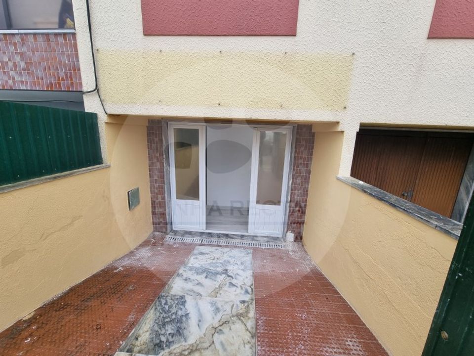 Erhvervsejendom i Corroios, Setubal - foto 5