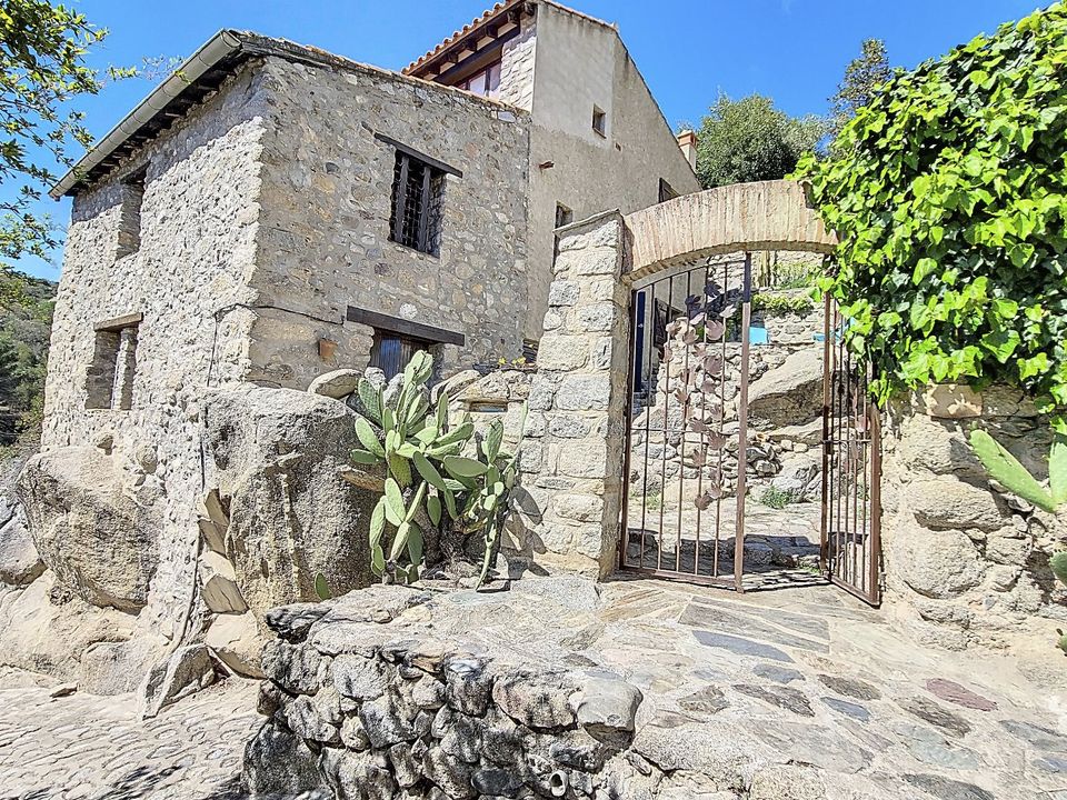 Villa i Eus, Pyrenees-Orientales - foto 1