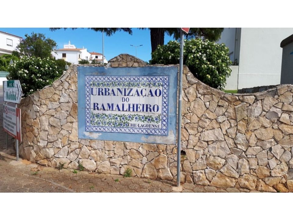 Helårsgrund i Porches, Faro - foto 1