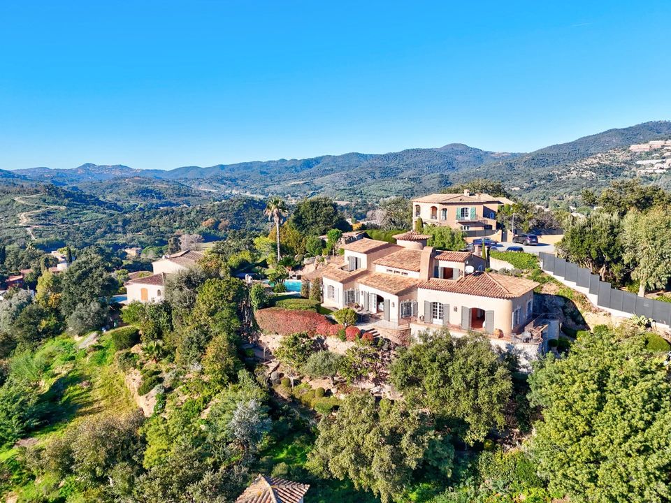 Villa i Mandelieu-la-Napoule, Alpes-Maritimes - foto 2