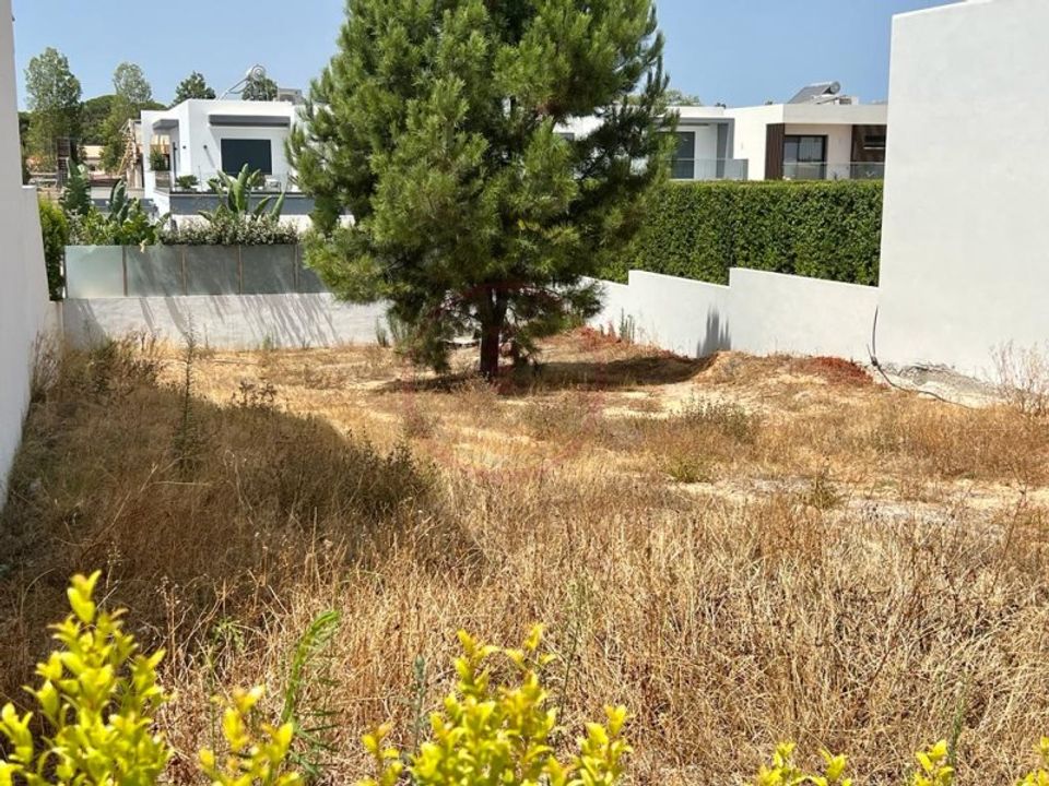Helårsgrund i Quarteira, Faro - foto 1