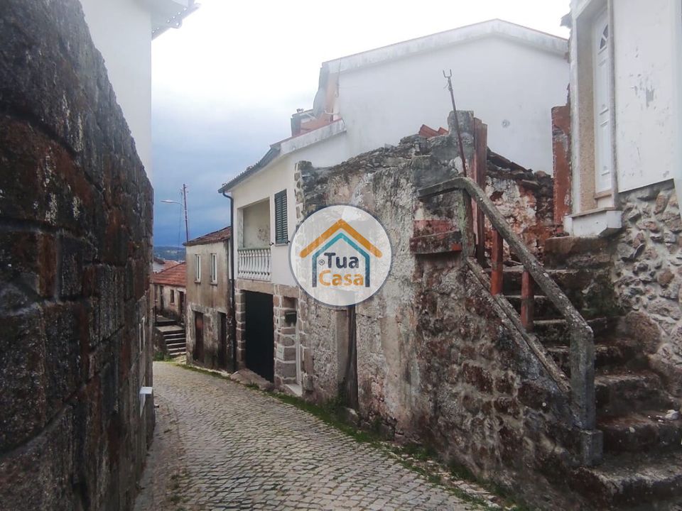 Rækkehus i Castro Daire, Viseu - foto 1