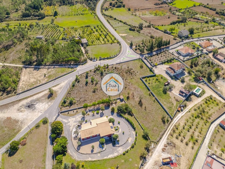 Helårsgrund i Mangualde, Viseu - foto 1