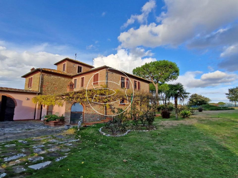 Landejendom i Foiano della Chiana, Arezzo - foto 1