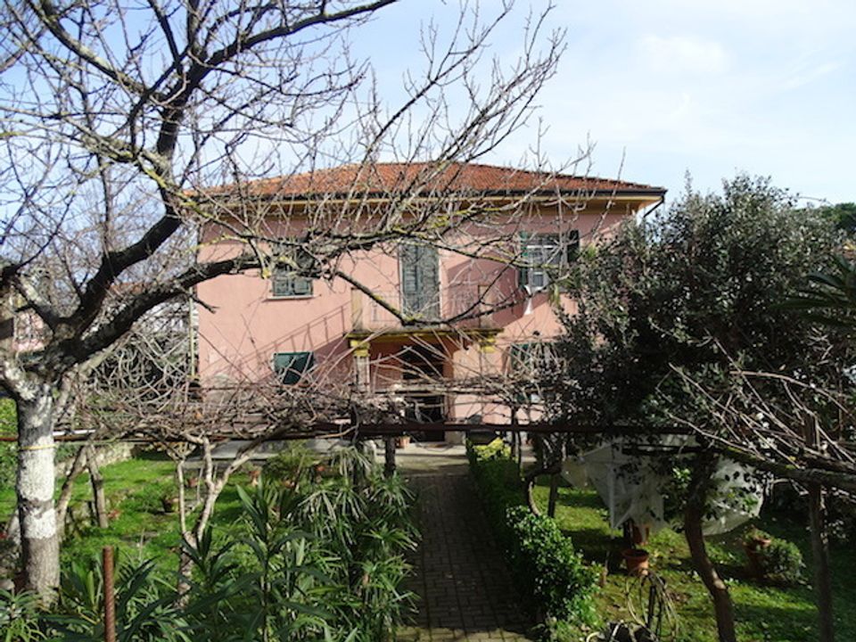 Villa a Ameglia, La Spezia - foto 1