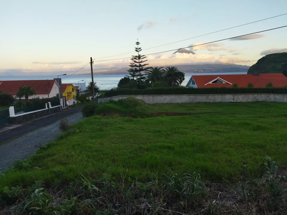 Ruina en Horta, Faial - foto 2