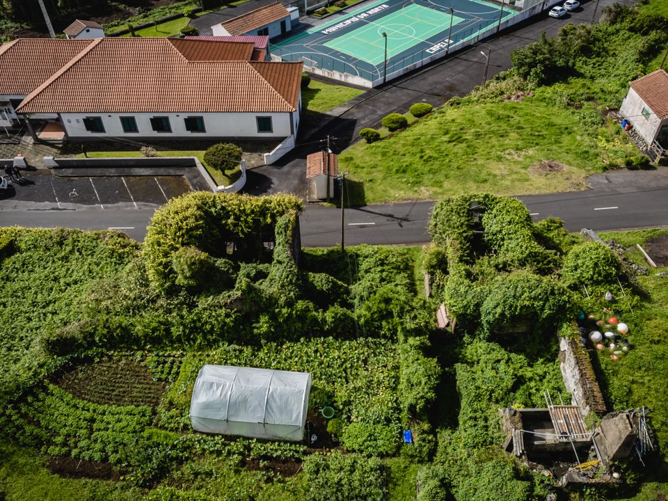 Ruïne in Horta, Faial - foto 4