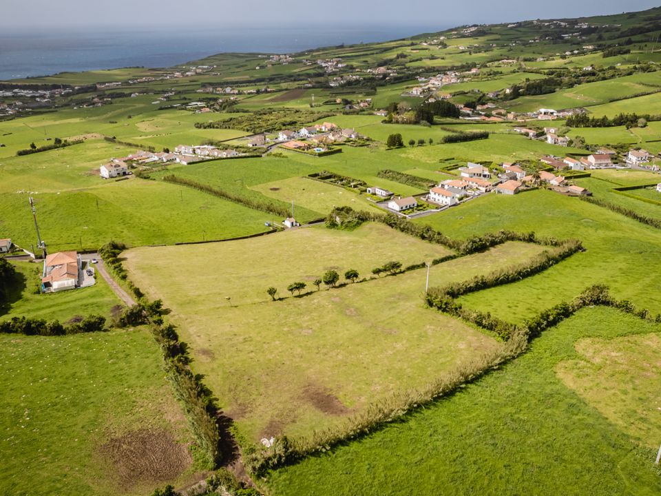Ruina en Horta, Faial - foto 2
