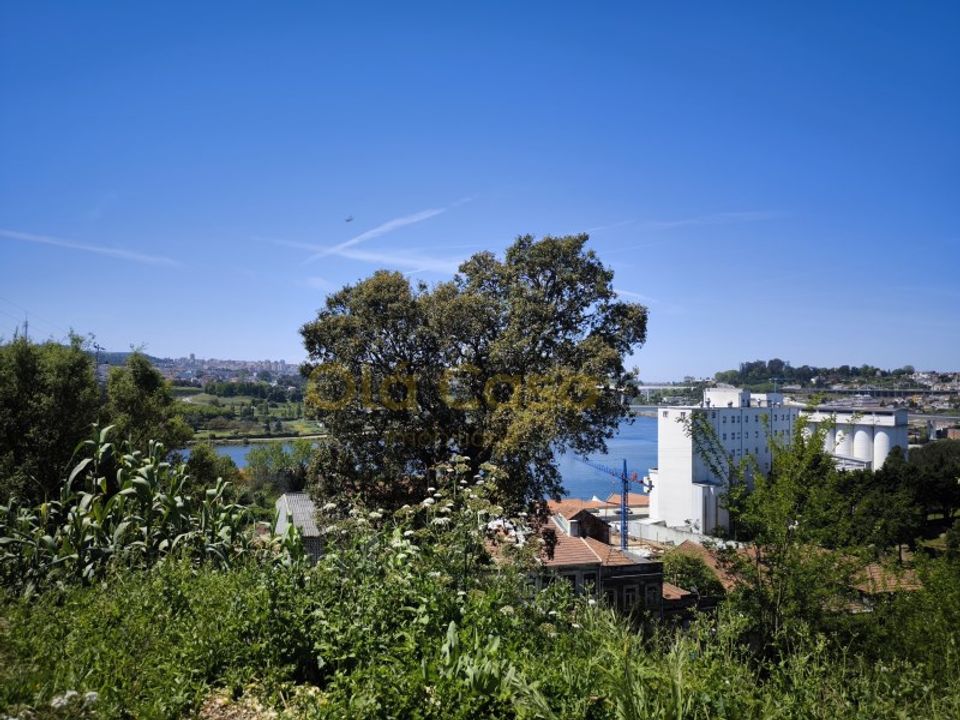 Helårsgrund i Gondomar, Porto - foto 1