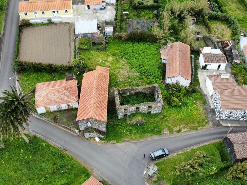 Ruin i Horta, Faial - bilde 1