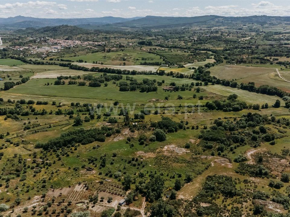 Erhvervsejendom i Covilha, Castelo Branco - foto 4
