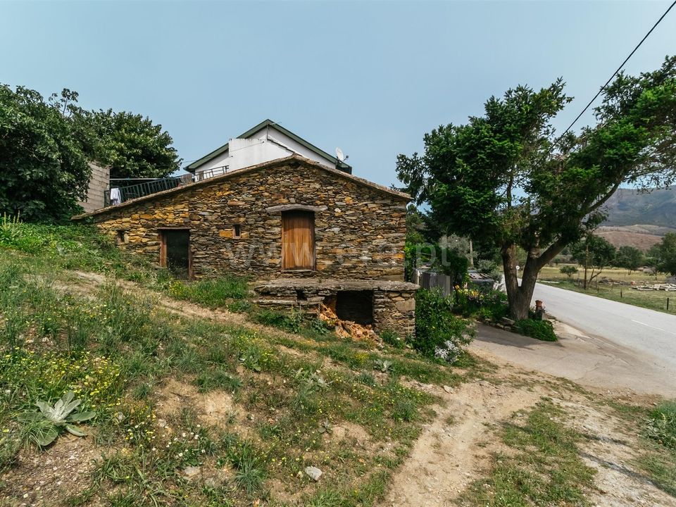 Byhus i Manteigas, Guarda - foto 1
