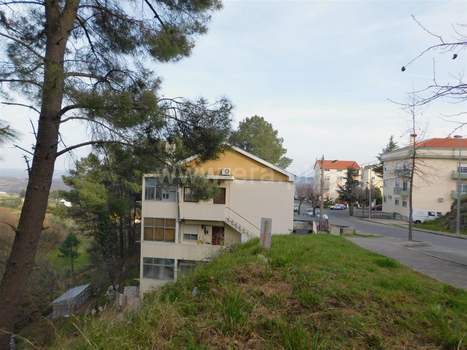 Helårsgrund i Covilha, Castelo Branco - foto 1