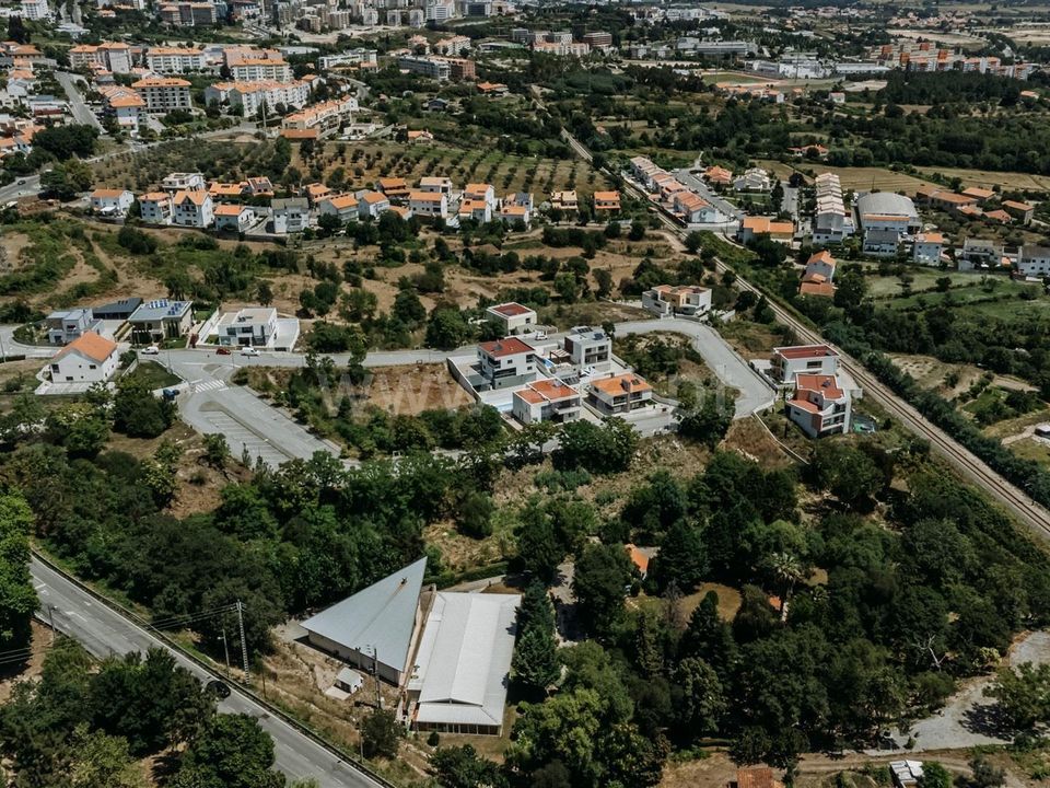 Helårsgrund i Covilha, Castelo Branco - foto 1