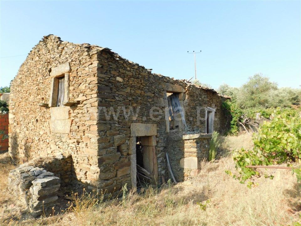 Helårsgrund i Fundao, Castelo Branco - foto 1
