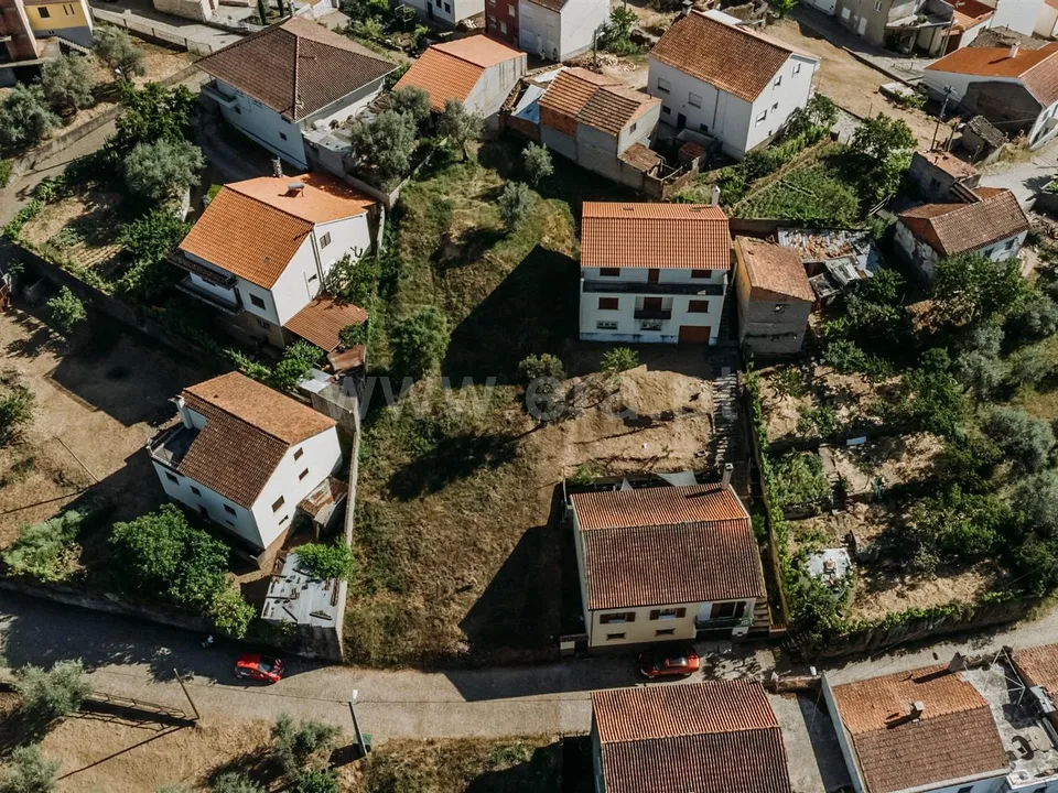 Helårsgrund i Fundao, Castelo Branco - foto 1