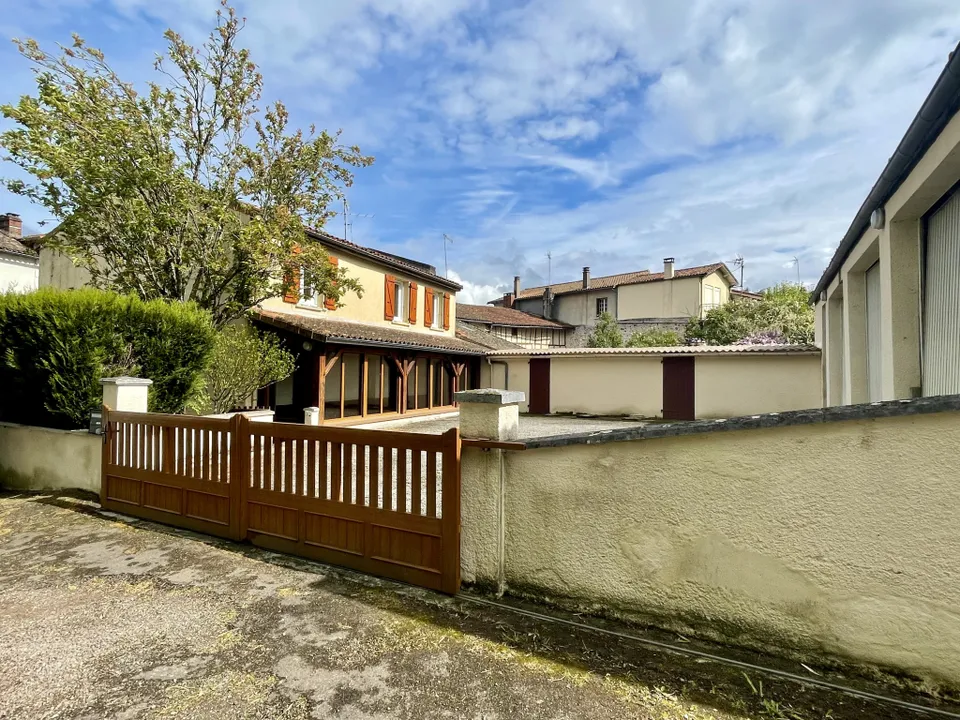 Villa en Confolens, Charente - foto 3