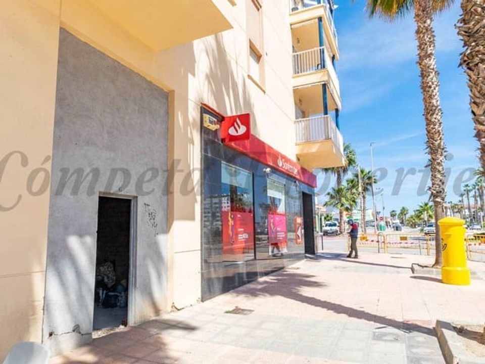 Erhvervsejendom i Torrox, Malaga - foto 1