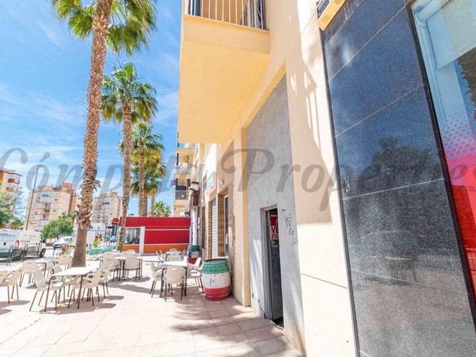 Erhvervsejendom i Torrox, Malaga - foto 2