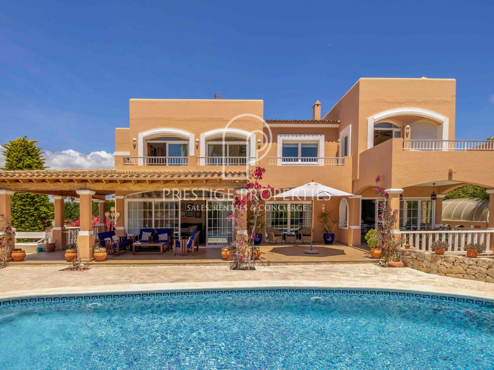 Villa i Santa Eulalia Del Rio, Ibiza - foto 1