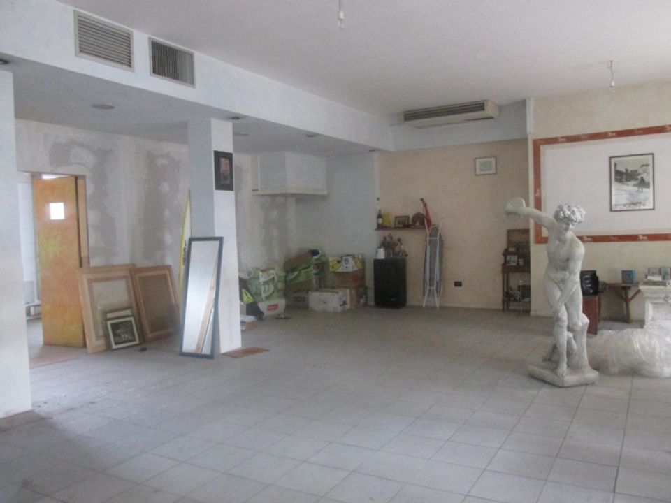 Erhvervsejendom i Cesena, Forli-Cesena - foto 2