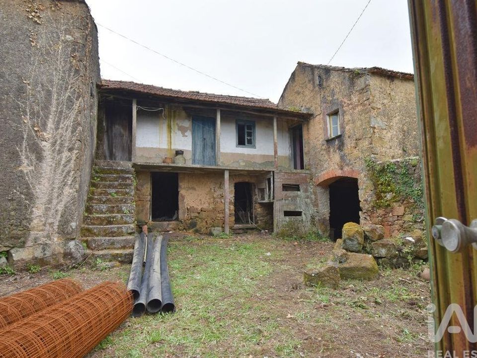 Dom szeregowy: Miranda do Corvo, Coimbra – zdjęcie 3
