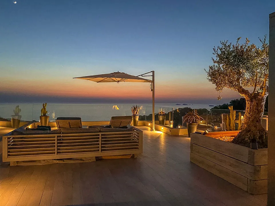 Villa i Cala Tarida, Ibiza - foto 2