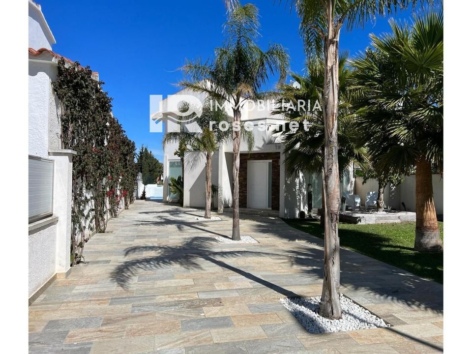 Villa en Empuriabrava, Gerona - foto 2