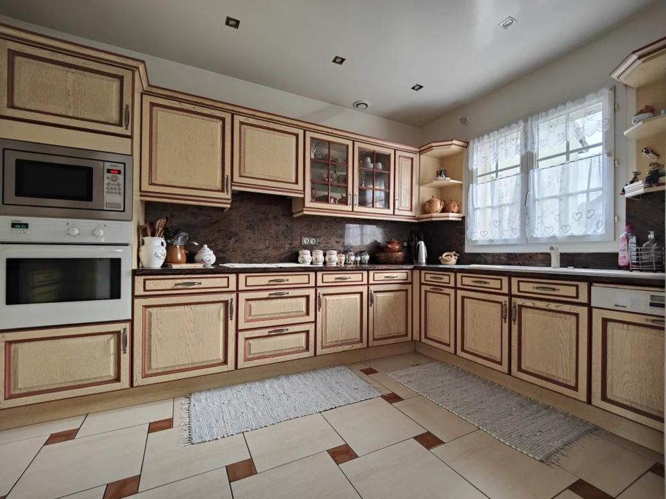 Villa i Les Clayes-Sous-Bois, Yvelines - foto 4
