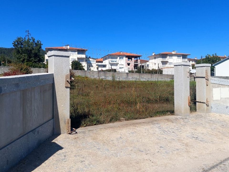 Helårsgrund i Amares, Braga - foto 1