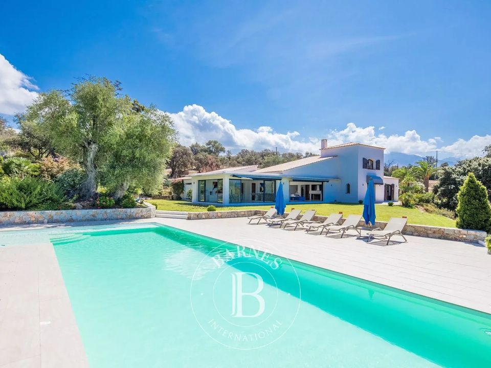 Villa in Lumio, Haute-Corse - photo 4
