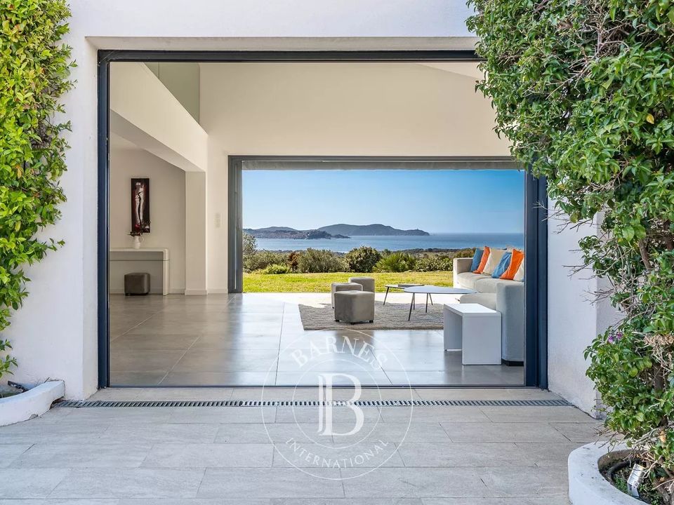 Villa in Lumio, Haute-Corse - photo 1
