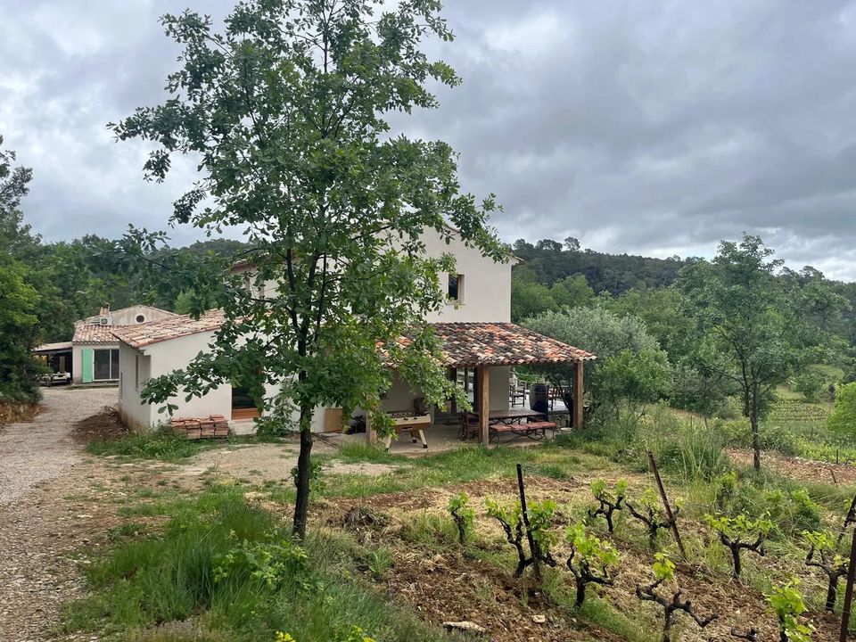 Erhvervsejendom i Carcès, Var - foto 1