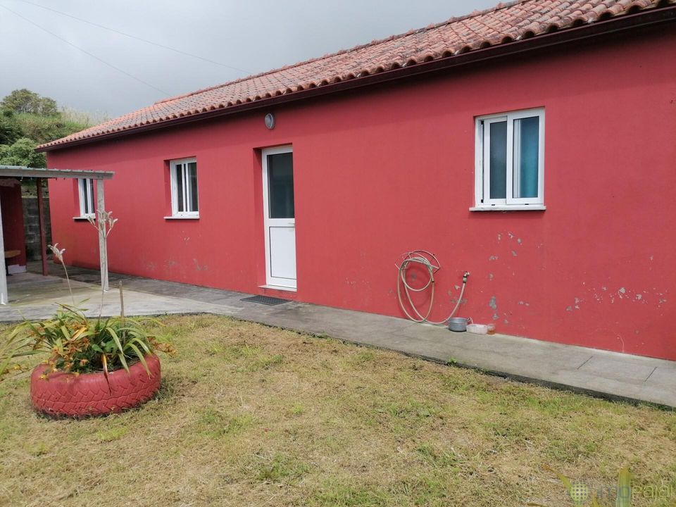 Byhus i Horta, Faial - foto 1