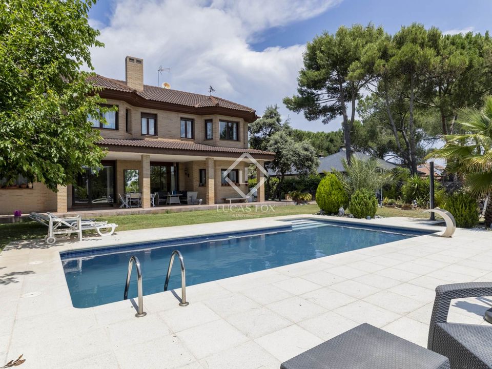 Villa i Boadilla Del Monte, Madrid - foto 1