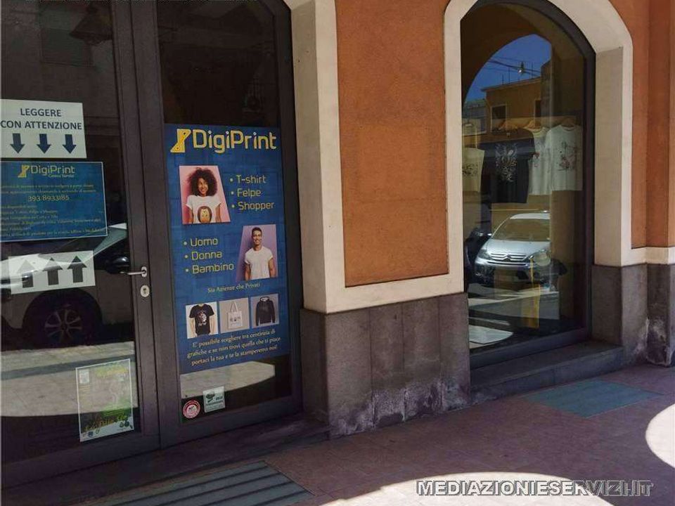 L'establiment comercial a Giarre, Catania - foto 2