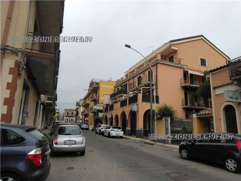 L'establiment comercial a Giarre, Catania - foto 5