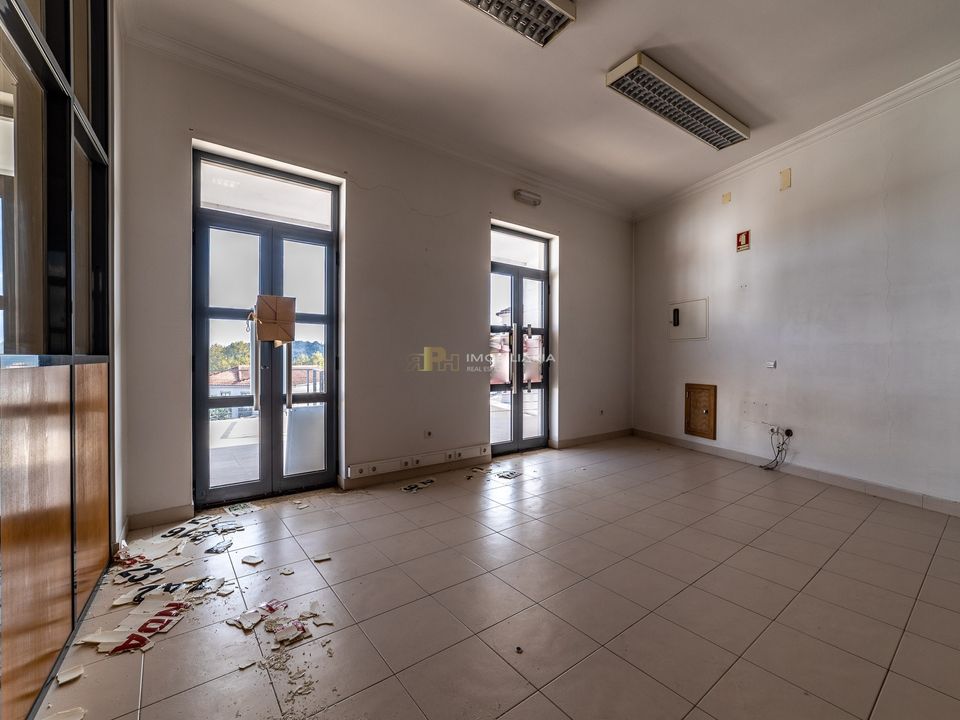 L'establiment comercial a Pernes, Santarem - foto 3