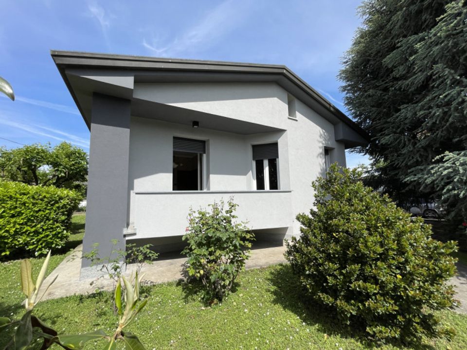 Villa i Suzzara, Mantua - bilde 1