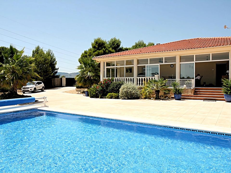 Villa a Onil, Alicante - foto 1