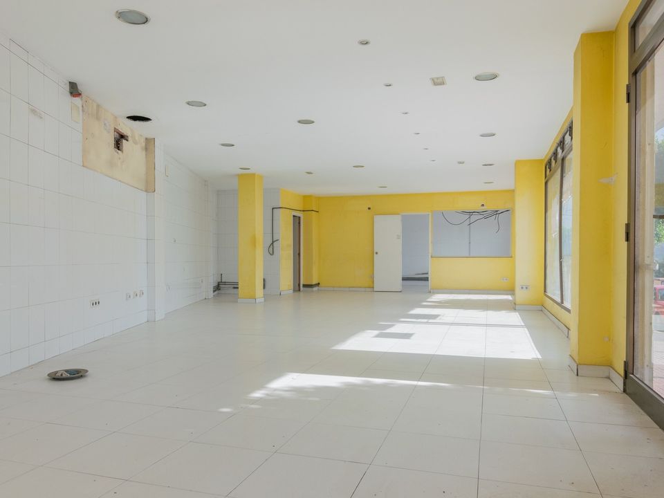 Erhvervsejendom i Alfaz del Pi, Alicante - foto 1