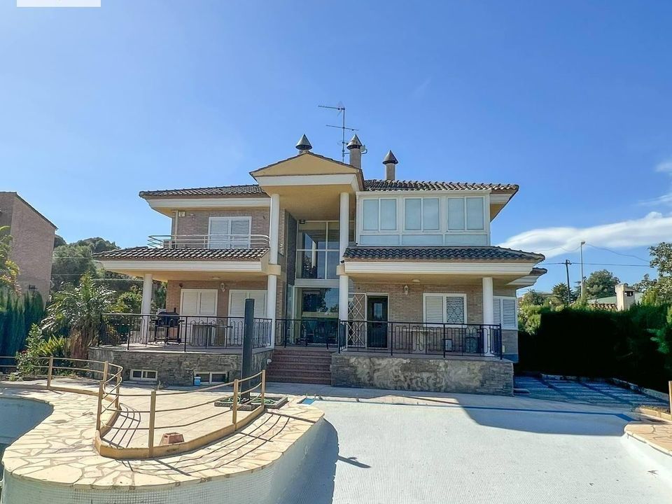 Villa i Manises, Valencia - foto 1