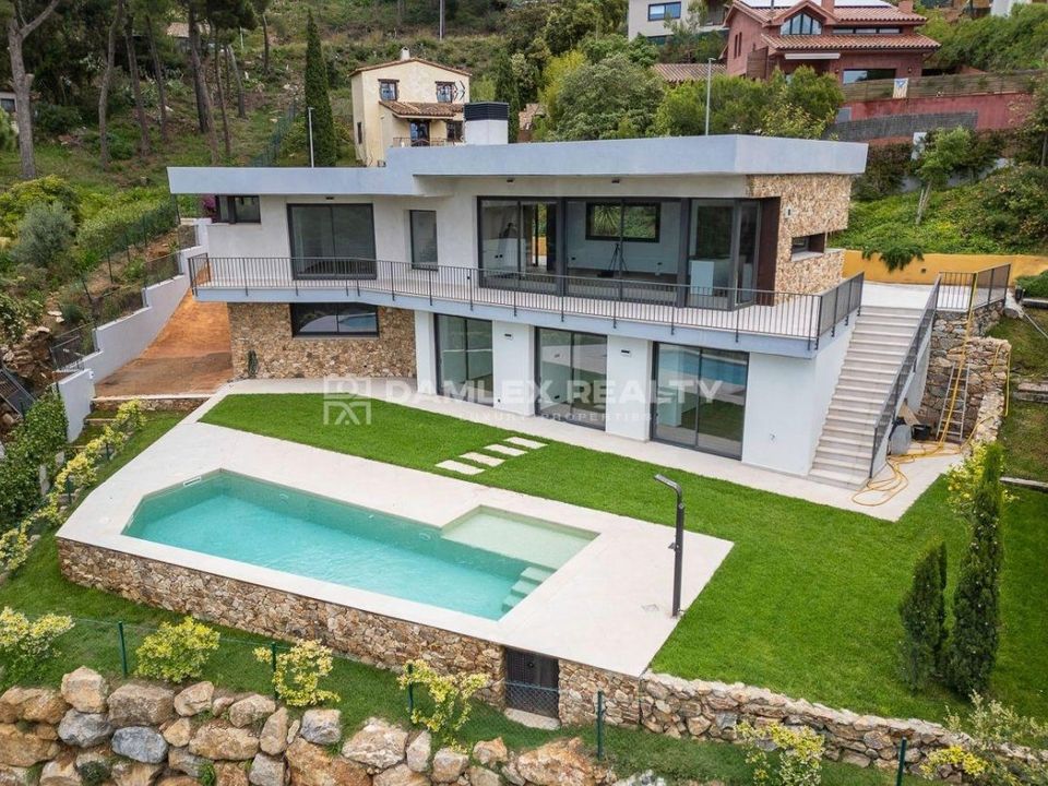 Villa i Begur, Gerona - foto 1