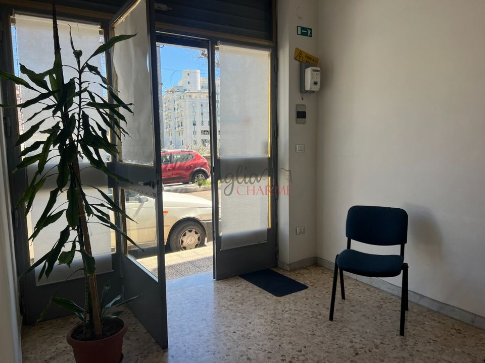 Erhvervsejendom i Martina Franca, Taranto - foto 3
