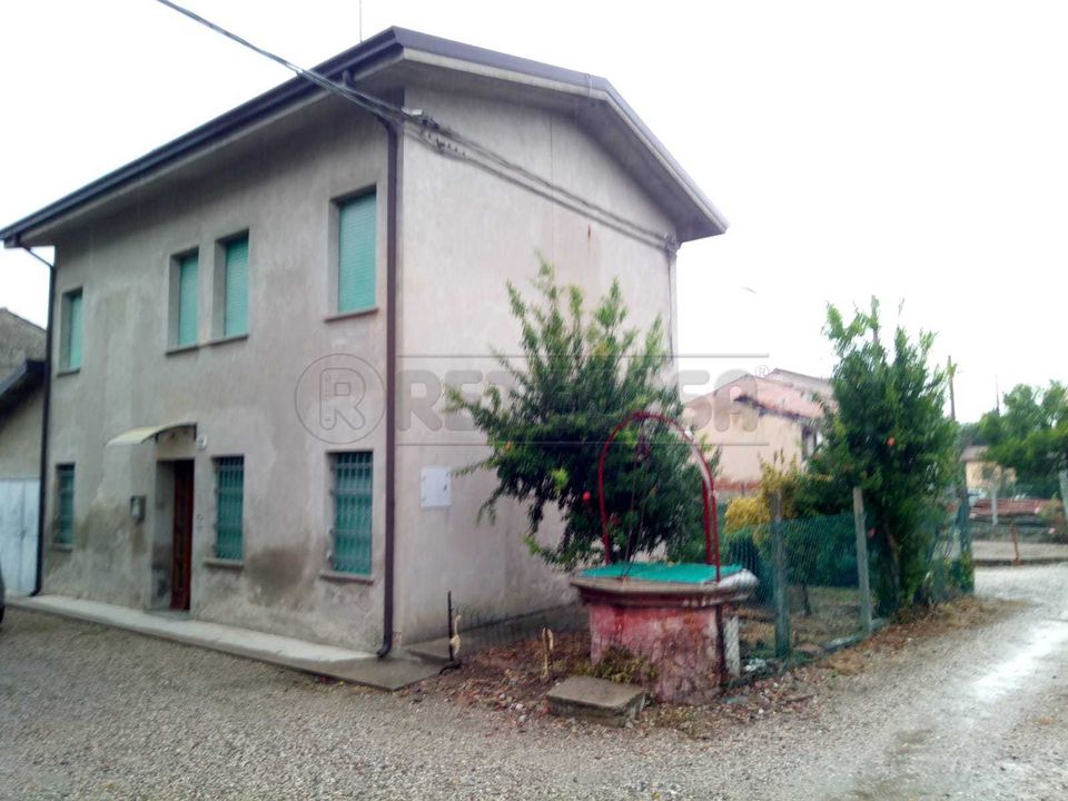 Villa i Bondeno, Ferrara - foto 1